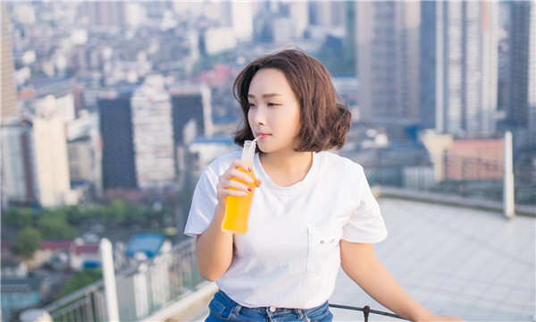 宜城关于试管代生助孕多少钱的详尽分析与指导